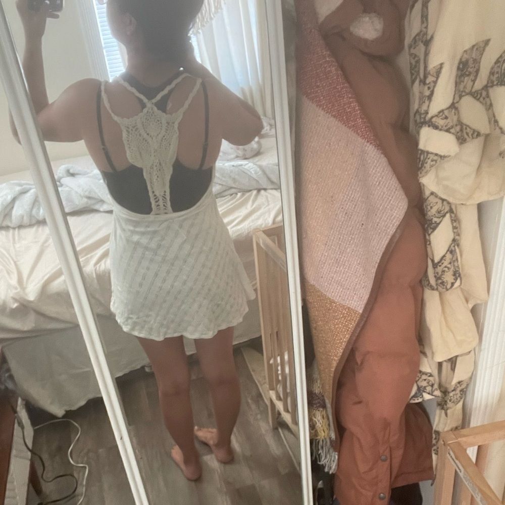Free people crochet wrap dress or cover up nwot - Picture 12 of 12